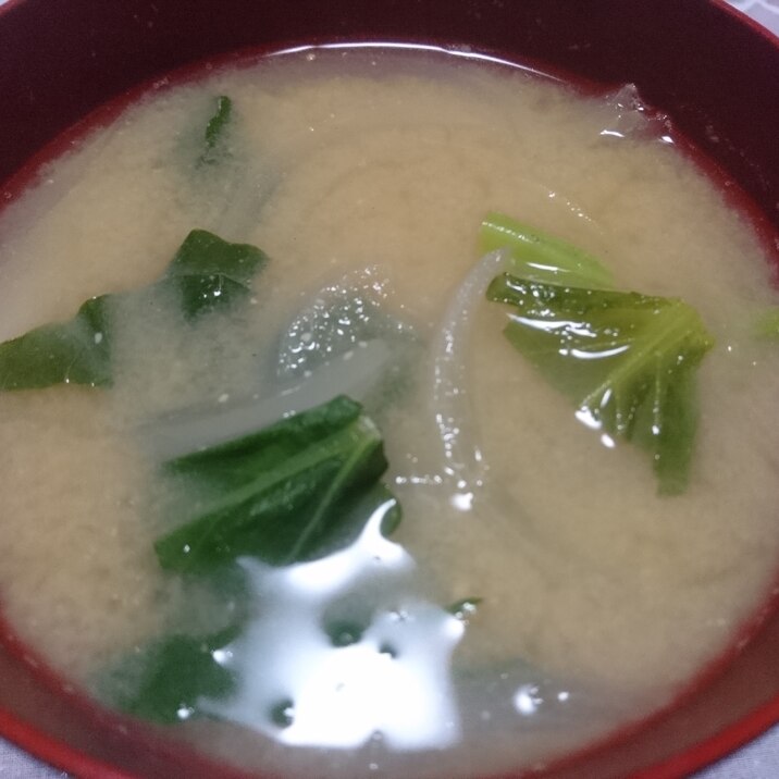 小松菜と玉ねぎのお味噌汁 レシピ 作り方 By あやめぇ 楽天レシピ 小松菜と玉ねぎのお味噌汁 レシピ 作り方 By あやめぇ 楽天レシピ